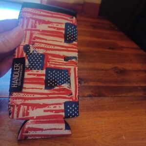 Handler can and bottle cooler